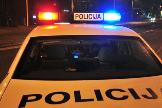 Šiauliuose rasta negyva moteris – mirties aplinkybes tiria policija