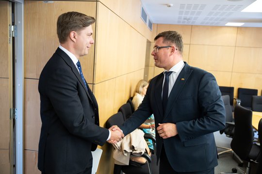Demografijos klausimu žvilgsnis krypsta į M. Sinkevičių: L. Kasčiūnas tikisi jo lyderystės