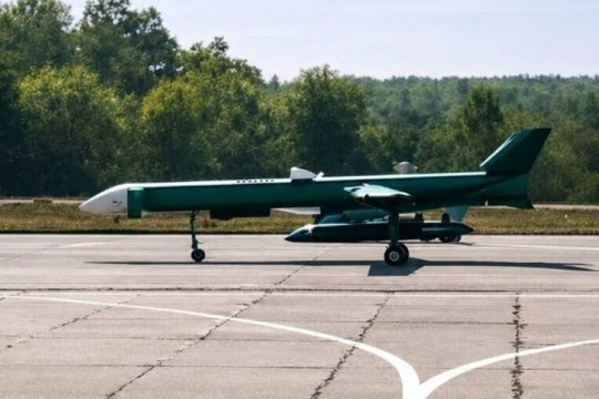 Nauja ir pavojinga Rusijos taktika: lėtus dronus keičia šios naujos raketos