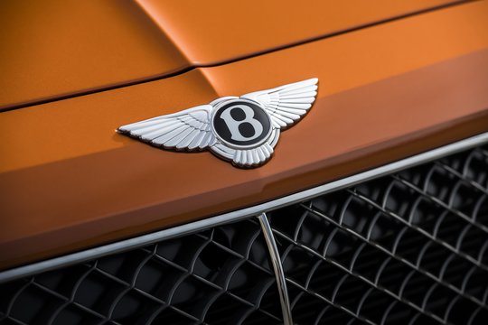 Salono „Bentley Vilnius“ automobilių demonstravimas Nidoje baigėsi avarija