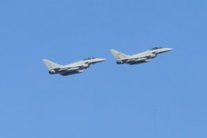 KAM: NATO naikintuvai praėjusią savaitę vieną kartą kilo atpažinti ir lydėti Rusijos orlaivio