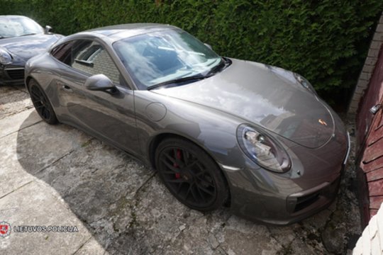 Kalvarijos sodyboje – du prabangūs „Porsche“: abu automobiliai pavogti Belgijoje