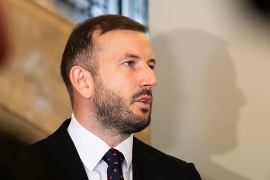 V. Sinkevičius apie nutrauktą tyrimą dėl įrašančio rašiklio: pasitikėjimas E. Samoškaite yra pažeistas