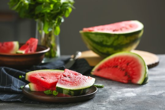Ar galima užšaldyti arbūzą? Ekspertai paaiškino, kas nutinka jį atitirpinus