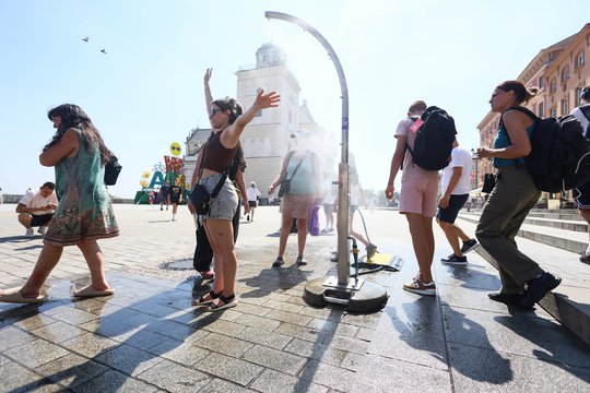Dalyje Lenkijos – aukščiausio pavojaus lygio įspėjimai gyventojams