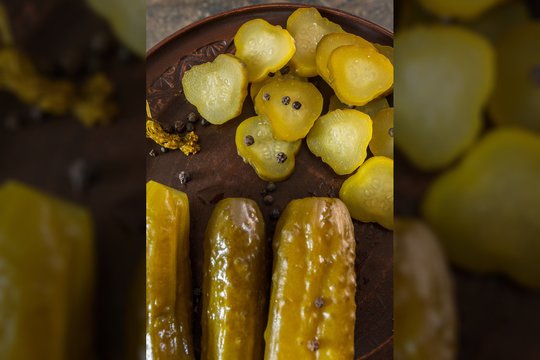 Kaip sūdyti agurkus: ką daryti, kad netaptų minkšti arba tuščiaviduriai