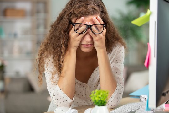 Jaučiatės pavargę? Gydytojas neskuba rekomenduoti vitaminų