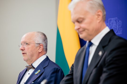 J. Olekas nelinkęs kritikuoti G. Nausėdos už neatvykimą atsisveikinti su K. Prunskiene: „Gyvenime pasitaiko visokių situacijų“