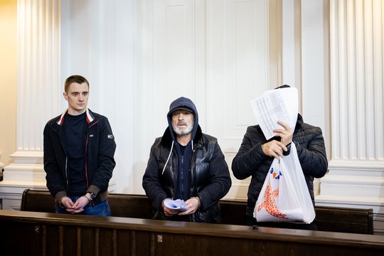 Kaltinamasis terorizmo byloje E. Salmanovas: aš myliu taiką