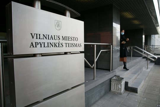 Itin agresyviai neapykantą prieš lietuvius, ukrainiečius ir pažeidžiamus asmenis kurstęs vilnietis išgirdo nuosprendį