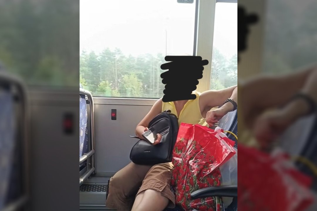 Autobuse – nevaldomas keleivės pyktis: rusiški keiksmai, Putino šlovinimas, grasinimai tremtimi