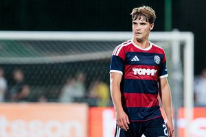 „Žalgirio“ laukia nemalonumai? Į įvarčiu besidžiaugusį R. Pukštą skriejo alaus puodelis
