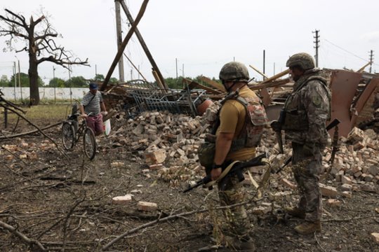 Karas Ukrainoje. „Tai gali atsisukti prieš Ukrainą“: „The Times“ perspėja apie V. Putino planą