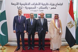 Pakistanas, Saudo Arabija ir Turkija pasirašys trišalę gynybos sutartį