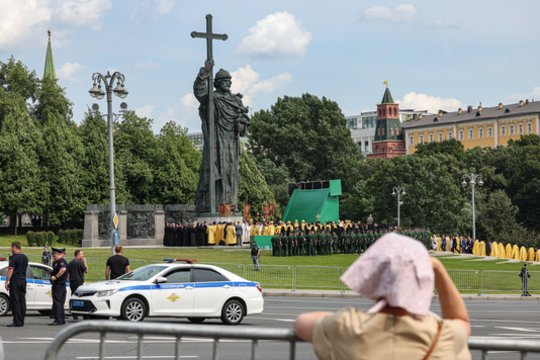 Karas Ukrainoje. Baimė pasiekė net Kamčiatką: užfiksavo, kaip Rusija saugo povandeninius laivus