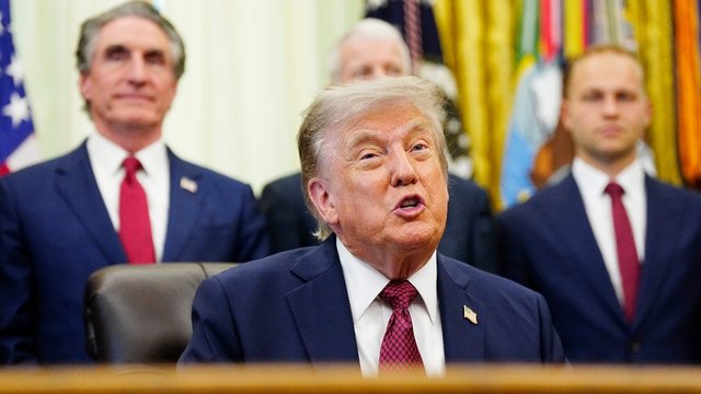 Nors teigė, kad šaudmenų pakankamai – Ukrainai „Patriot“ D. Trumpas skirti nenori: raketų mes norime