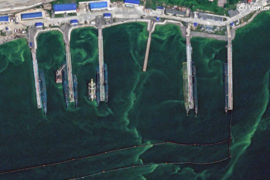 Karas Ukrainoje. Baimė pasiekė net Kamčiatką: užfiksavo, kaip Rusija saugo povandeninius laivus