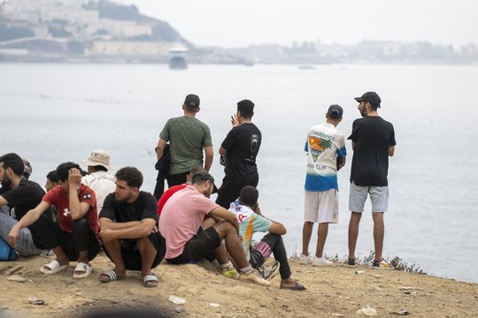 Žmogaus teisių grupės: per migrantų antplūdį į Seutą žuvo 140 žmonių