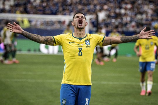 „Arsenal“ toliau pučia raumenis: pasistiprino Brazilijos rinktinės žvaigžde