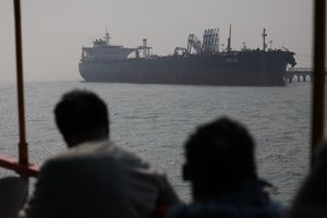 Iranas iškėlė sąlygas Hormuzo sąsiauriui atverti