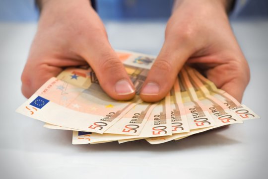 Minimalūs darbo užmokesčiai Europoje: kaip bendrame vaizde atrodo Lietuva?