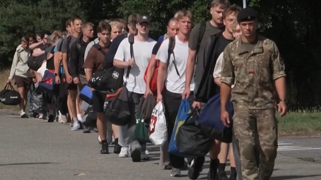 Danija stiprina gynybą: kariams teks tarnauti ilgiau