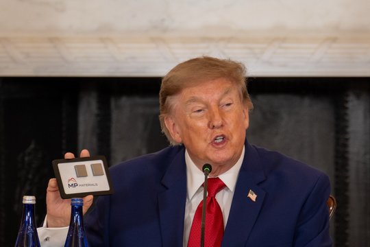 Sujudimas netoli D. Trumpo golfo aikštyno: JAV naikintuvai perėmė du orlaivius