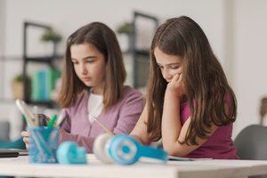 Kasdieniniame maiste aptiktas cheminis junginys siejamas su pernelyg ankstyvu mergaičių brendimu