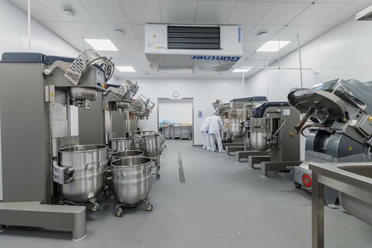Pamatykite: Kaune atidarytas didžiausias „Maximos“ maisto gamybos cechas