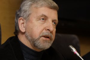 Būdamas 79-erių mirė Baltarusijos demokratijos lyderis A. Milinkevičius