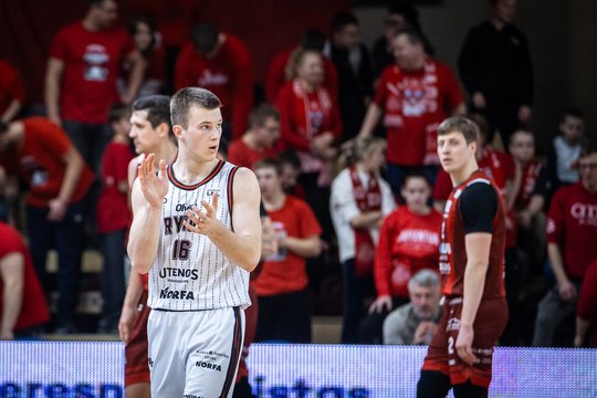 „Rytas“ pasirašė sutartį su vienu talentingiausių jaunųjų krepšininkų: kontrakte – išlyga