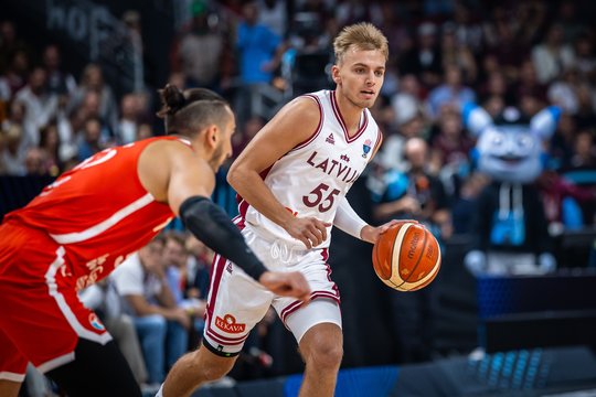 Byra ir Latvijos rinktinė: nežais ir buvęs Šaro auklėtinis, ir NBA žvaigždė
