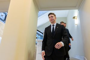 Premjeras: gynybos pramonės projektams būtinas kuo spartesnis tempas