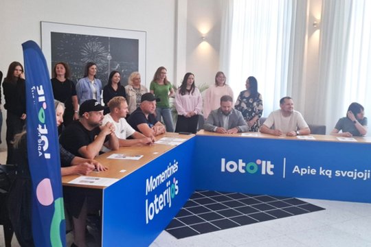 Loterijų dienos proga Lietuvoje – dovanos ir bilietų trynimo čempionatas