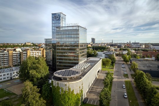 Dar vienas užsienio bankas stiprina veiklą Lietuvoje – tikisi skolinti dešimtis milijonų eurų