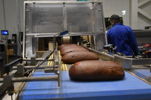 Duonos kepykla ruošiasi statyti naują gamyklą – pretenduoja į mažesnį pelno mokestį