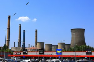 Nusekęs Dunojus smogė Rumunijos energetikai: tenka imtis kraštutinių priemonių