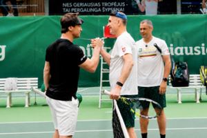 Aklųjų tenisą išbandęs Ričardas Berankis: „Tam tikrais momentais tai sunku suvokti protu“