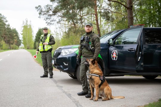 Lietuvos kinologai Latvijoje padėjo sulaikyti 55 neteisėtus migrantus