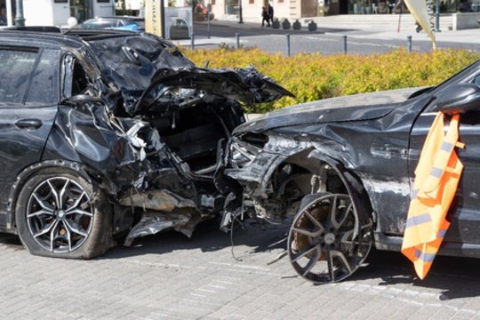 Šių metų vasarą kelyje žuvo triskart daugiau žmonių: patarė, kaip elgtis patekus į avariją