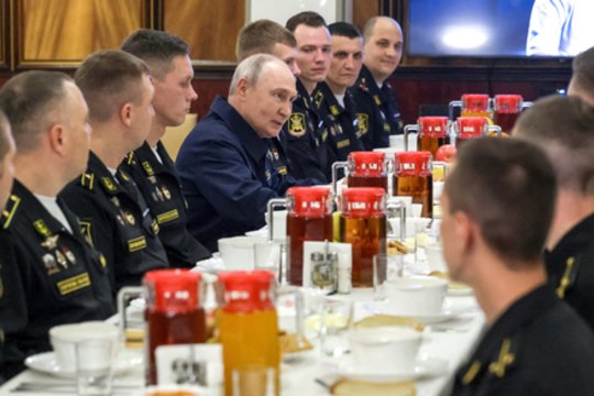 Paaiškino, ko laukia V. Putinas: „Deja, nieko naujo“