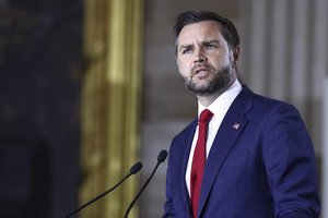 J. D. Vance‘as prabilo apie pagrindinį JAV tikslą kare su Iranu