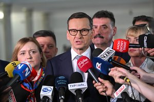 Lenkijos PiS pašalino iš partijos buvusį premjerą M. Morawieckį