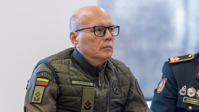 Dėl incidento pasienyje su migrantais gali braškėti R. Liubajevo kėdė: stebisi vienu