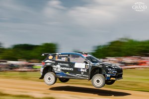 Vaidotas Žala atsitiesė po pirmosios dienos ir triumfavo „Rokiškio Grand Rally“ varžybose
