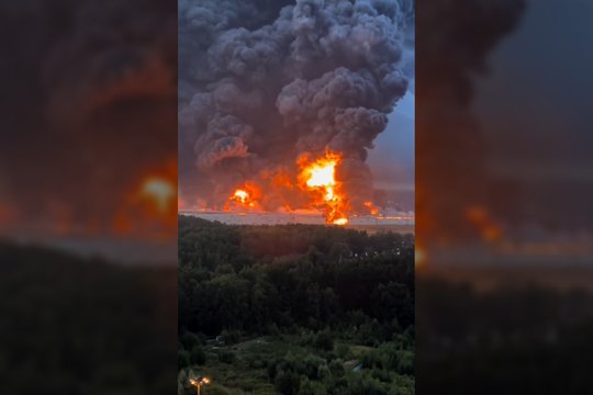 Karas Ukrainoje. Netoli Maskvos – Ukrainos sėkminga ataka: užsidegė Wildberries“ sandėlis