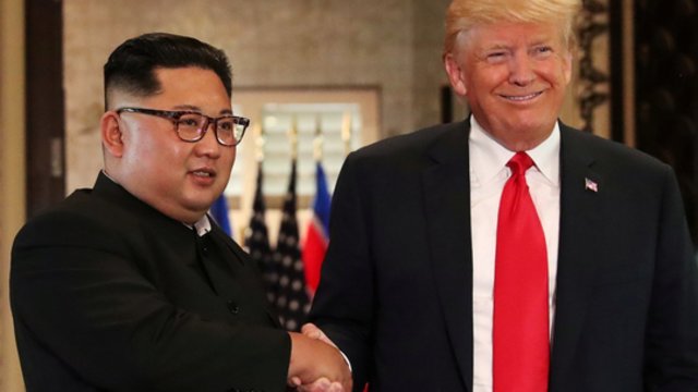 JAV sumažinus pratybų su Seulu apimtį – Kim Jong Uno reakcija