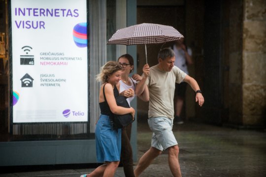 „Tuo ciklonų paradas nesibaigs“: žinomos sinoptikės prognozėje – dar viena porcija kritulių