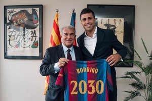 Prie „Barcelona“ prisijungė geriausias pasaulio čempionato futbolininkas