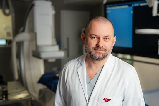 Mioma sukelia skausmą ir pilvo pūtimą: gydytojas paaiškino, kada reikalinga operacija